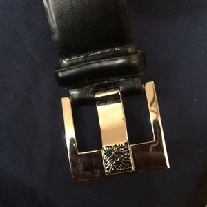 Anne Klein’s extra large synthetic leather belt